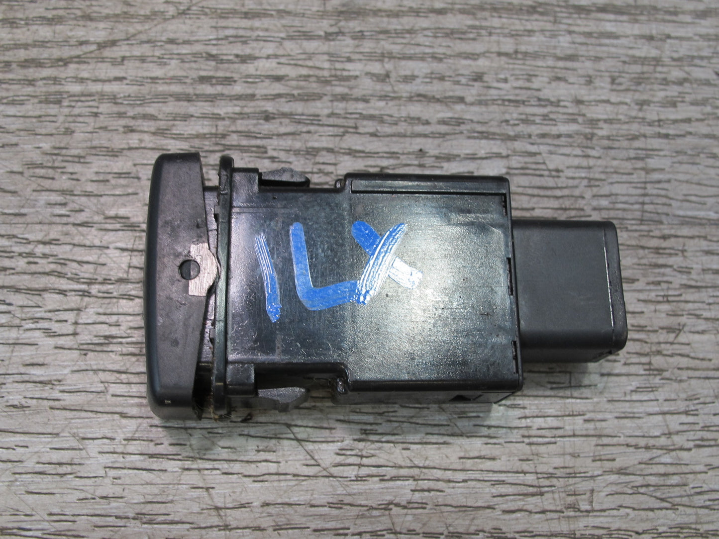 1998-2002 Lexus J100 LX470 Front Left Side Heated Seat Heater Button Switch