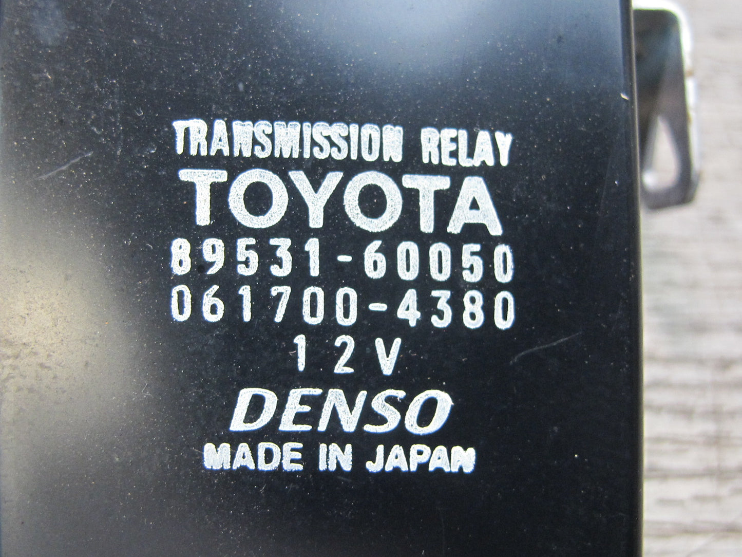 1998-2007 Lexus J100 LX470 Transmission Relay Control Module 89531-60050