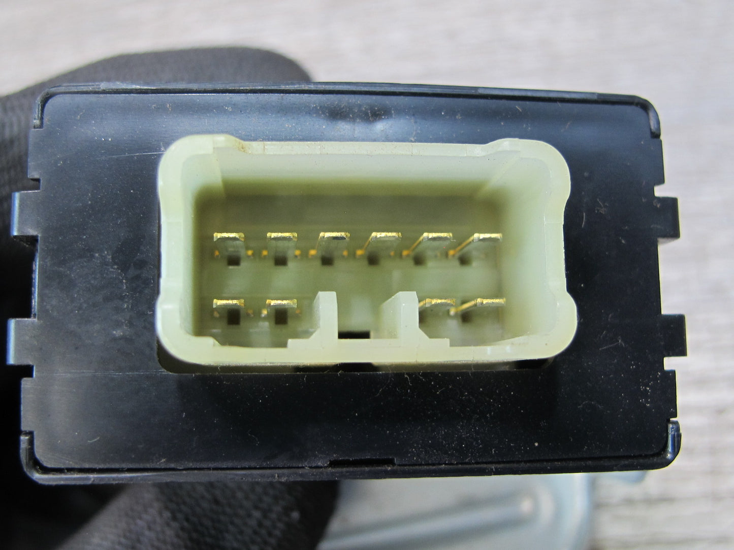 1998-2007 Lexus J100 LX470 Transmission Relay Control Module 89531-60050