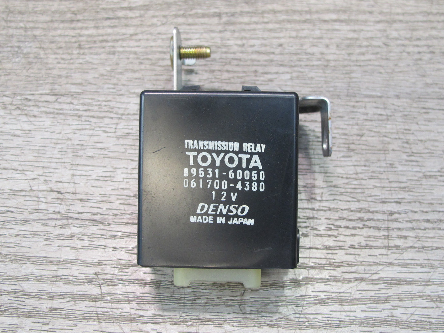 1998-2007 Lexus J100 LX470 Transmission Relay Control Module 89531-60050