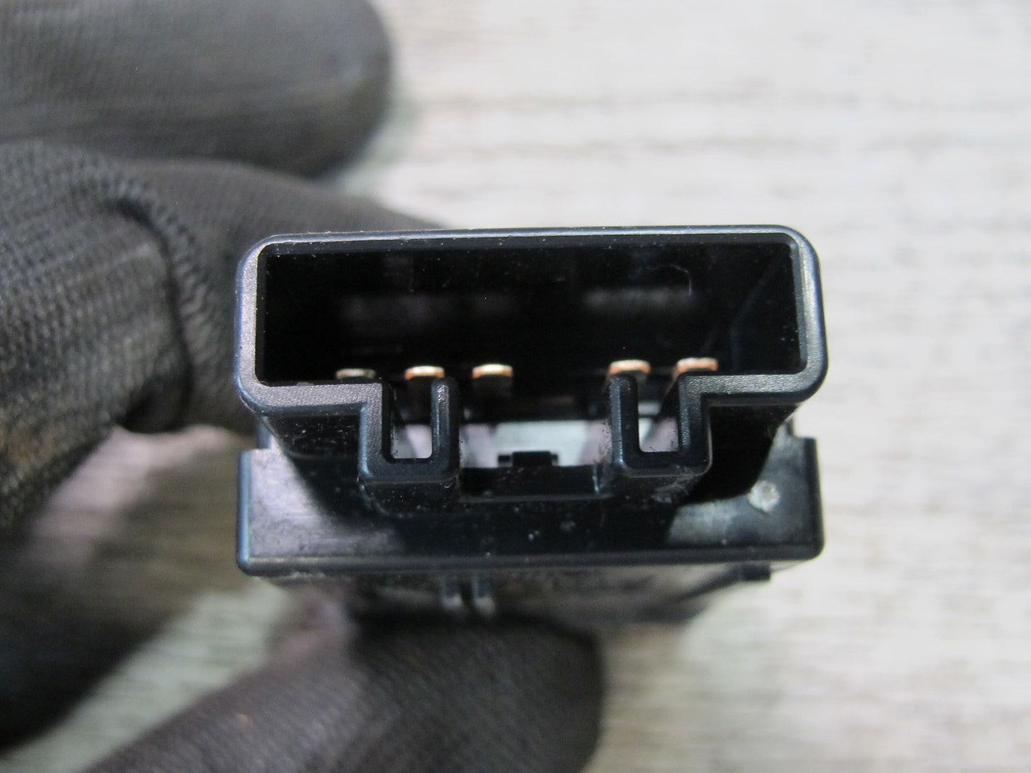 1998-2002 Lexus UZJ100L LX470 Gear Transmission Pattern PWR 2ND Switch Button