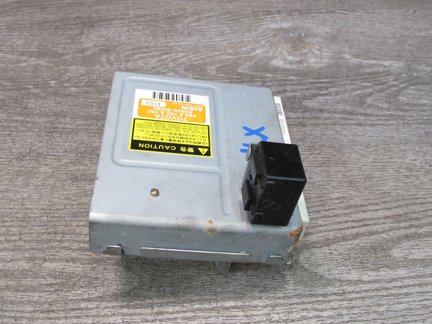 1999-2002 Lexus J100 LX470 ABS VSC Skid Traction Control Module 89540-60160