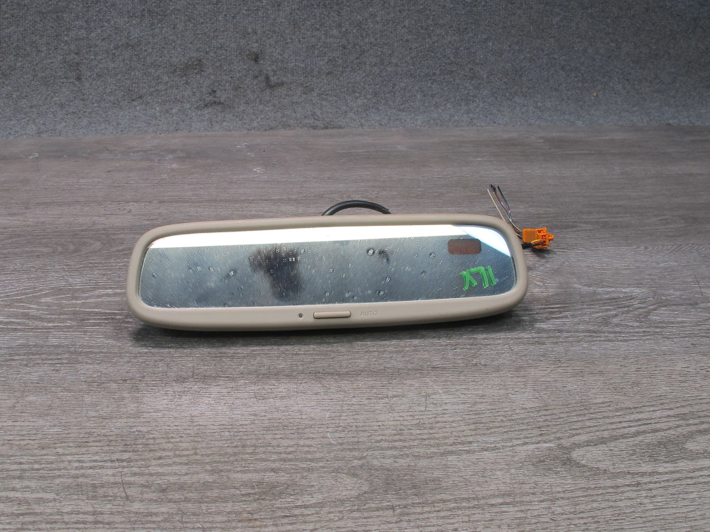 1998-2002 Lexus J100 LX470 Auto Dimming Interior Rear View Mirror