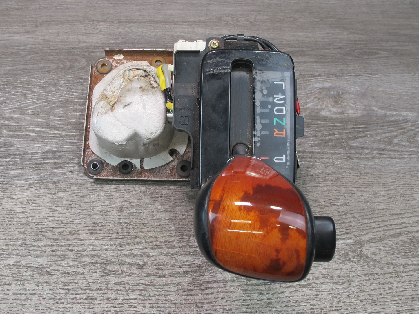 1998-2002 Lexus J100 LX470 Automatic Transmission Gear Shifter Selector Lever