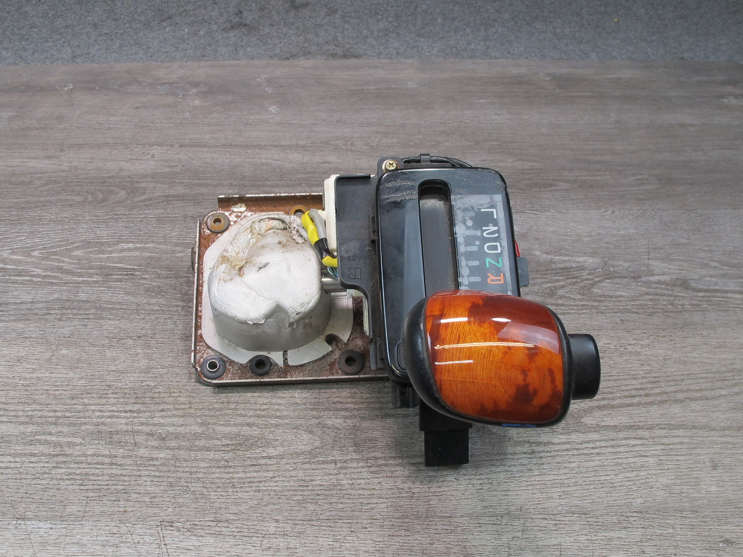 1998-2002 Lexus J100 LX470 Automatic Transmission Gear Shifter Selector Lever