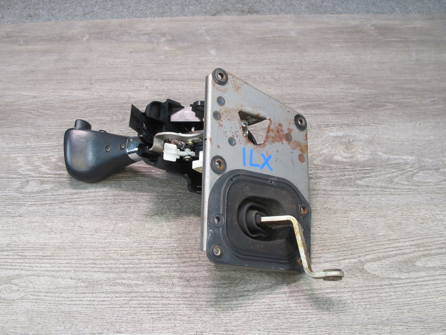 1998-2002 Lexus J100 LX470 Automatic Transmission Gear Shifter Selector Lever
