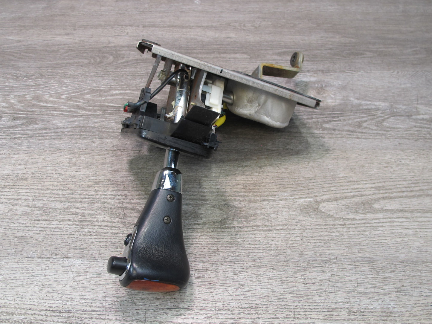 1998-2002 Lexus J100 LX470 Automatic Transmission Gear Shifter Selector Lever