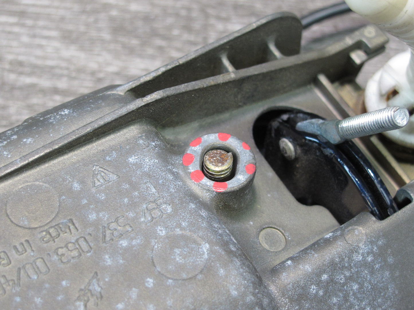 2005-2012 Porsche 911 997 Left Door Exterior Handle