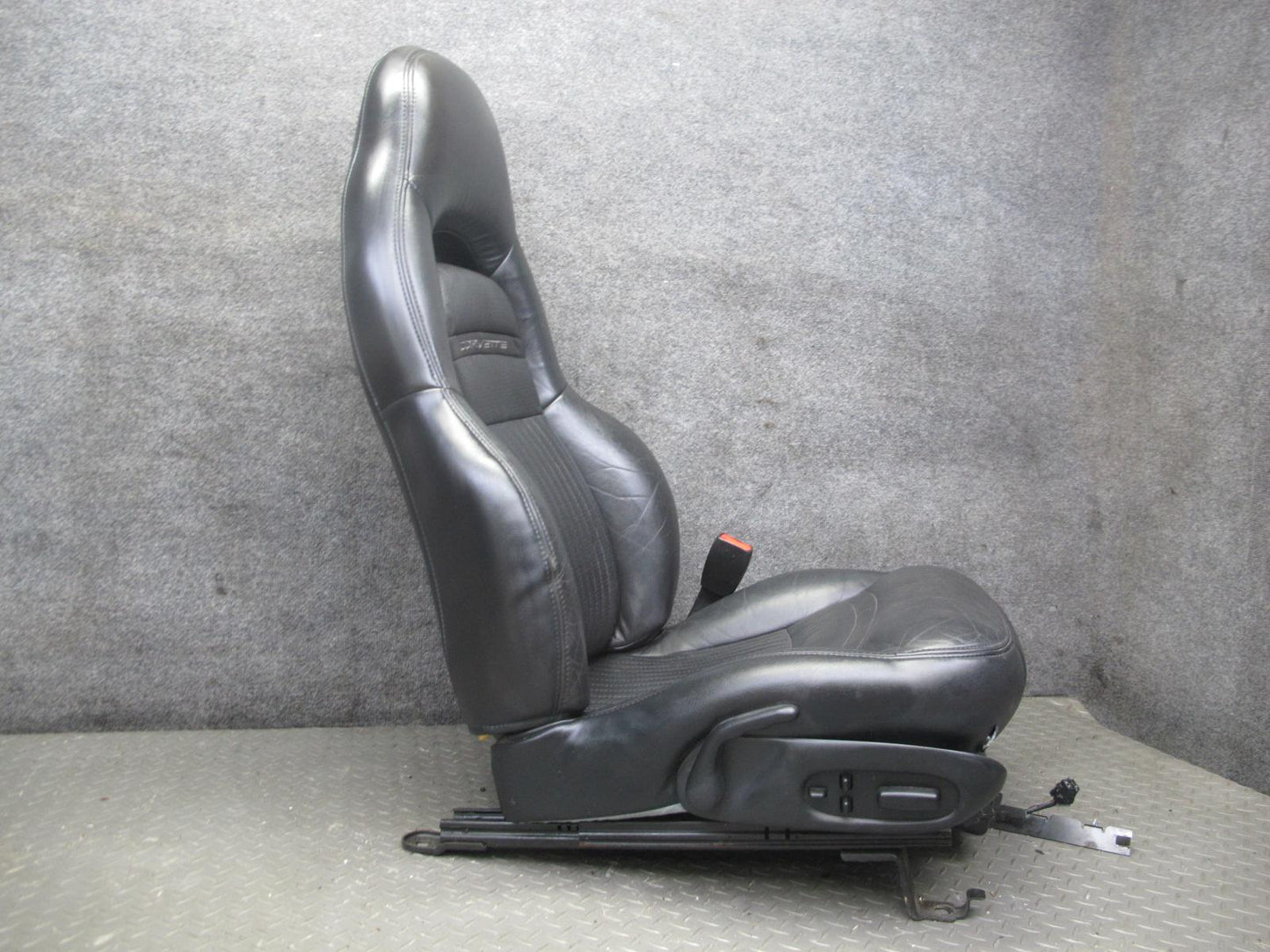 97-04 Chevrolet Corvette C5 Set of 2 Front Left & Right Leather Seat OEM