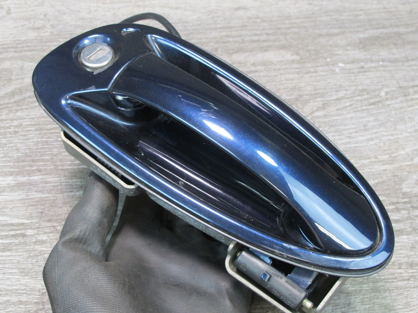 2005-2012 Porsche 911 997 Left Door Exterior Handle