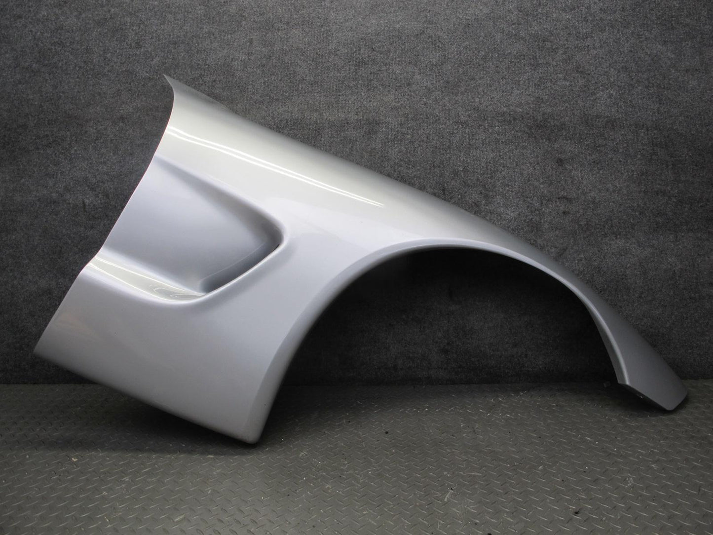 97-04 Chevrolet Corvette C5 Front Right Fender Shell Cover Panel Silver OEM