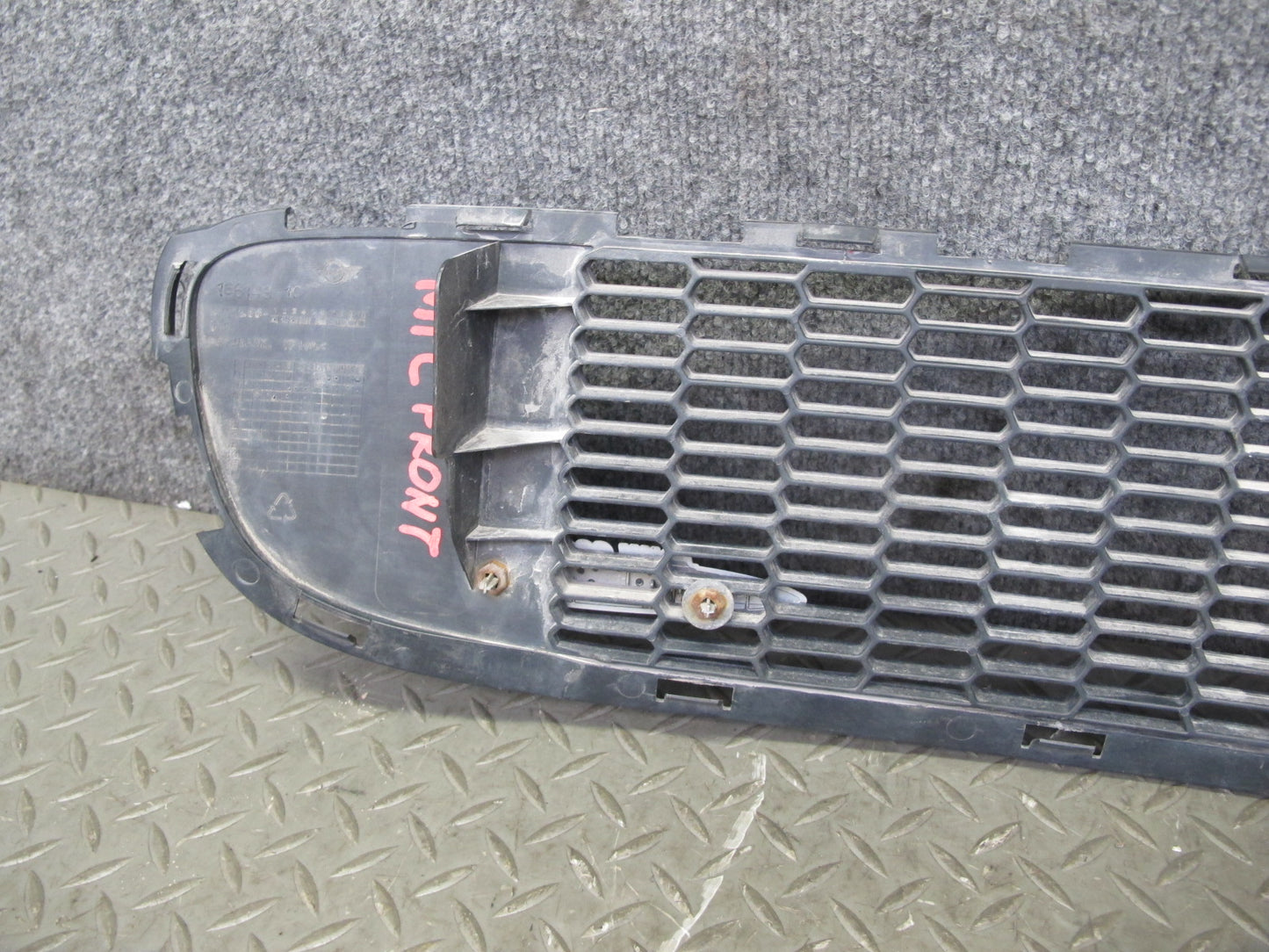 07-10 Mini Cooper S JCW R55 R56 R57 Front Bumper Lower Grille 2751286 OEM