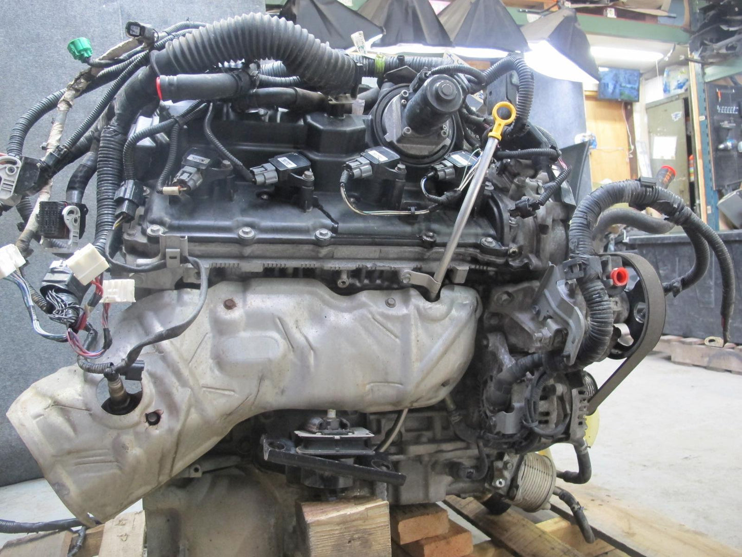 2011-2014 Infiniti QX56 QX80 5.6L RWD V8 VK56VD Engine Motor VIN A 4TH Digit