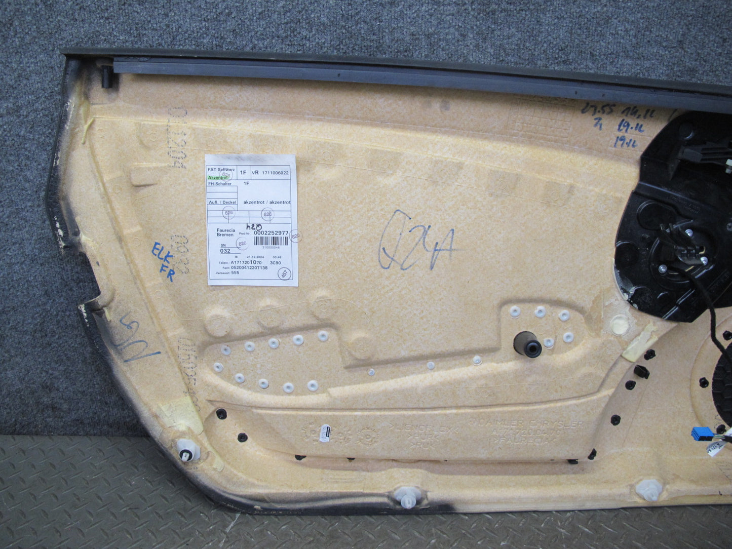 05-07 Mercedes R171 SLK Set of 2 Door Interior Trim Cover Panel OEM