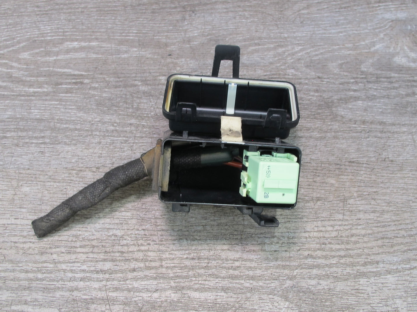 11-15 Mini Cooper S R55 R56 R57 R60 R61 Engine Fuse Relay Box Module OEM