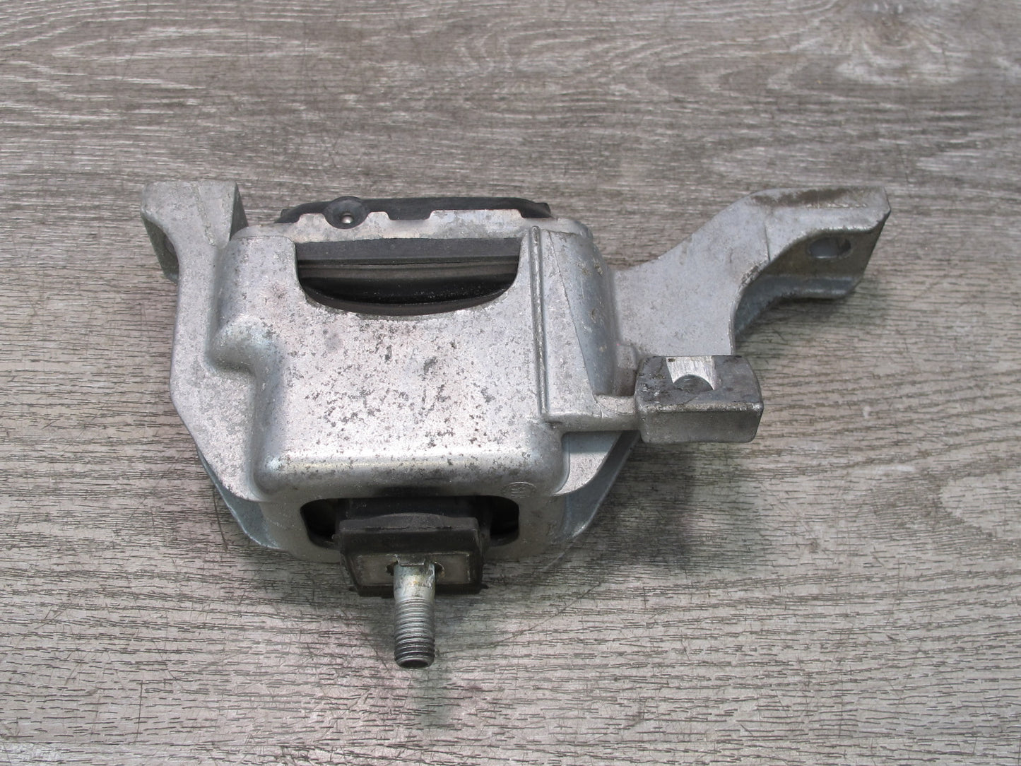 11-15 Mini Cooper S R55 R56 R57 R58 R59 R60 R61 Engine Mount Bracket 6782374 OEM