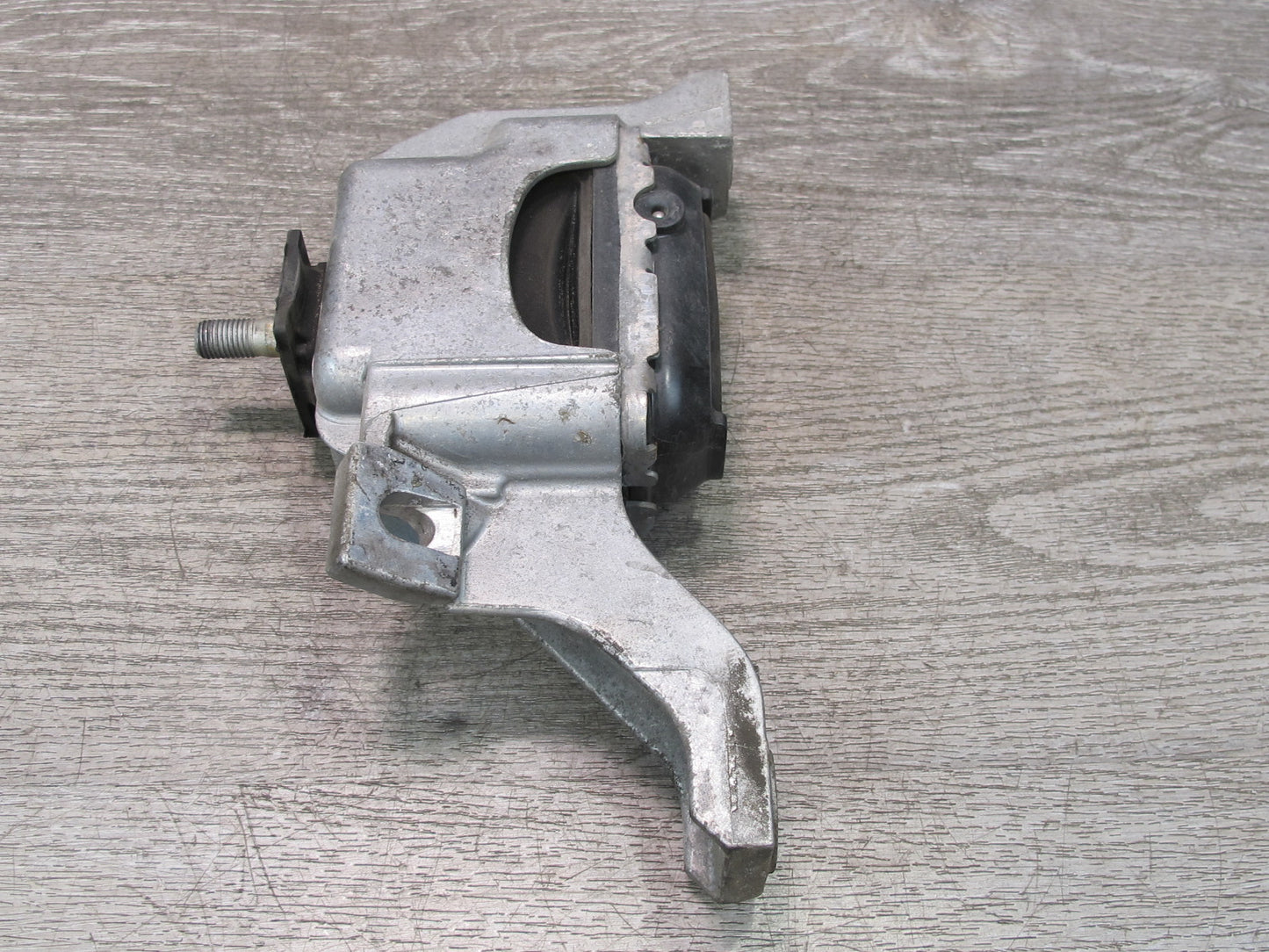 11-15 Mini Cooper S R55 R56 R57 R58 R59 R60 R61 Engine Mount Bracket 6782374 OEM