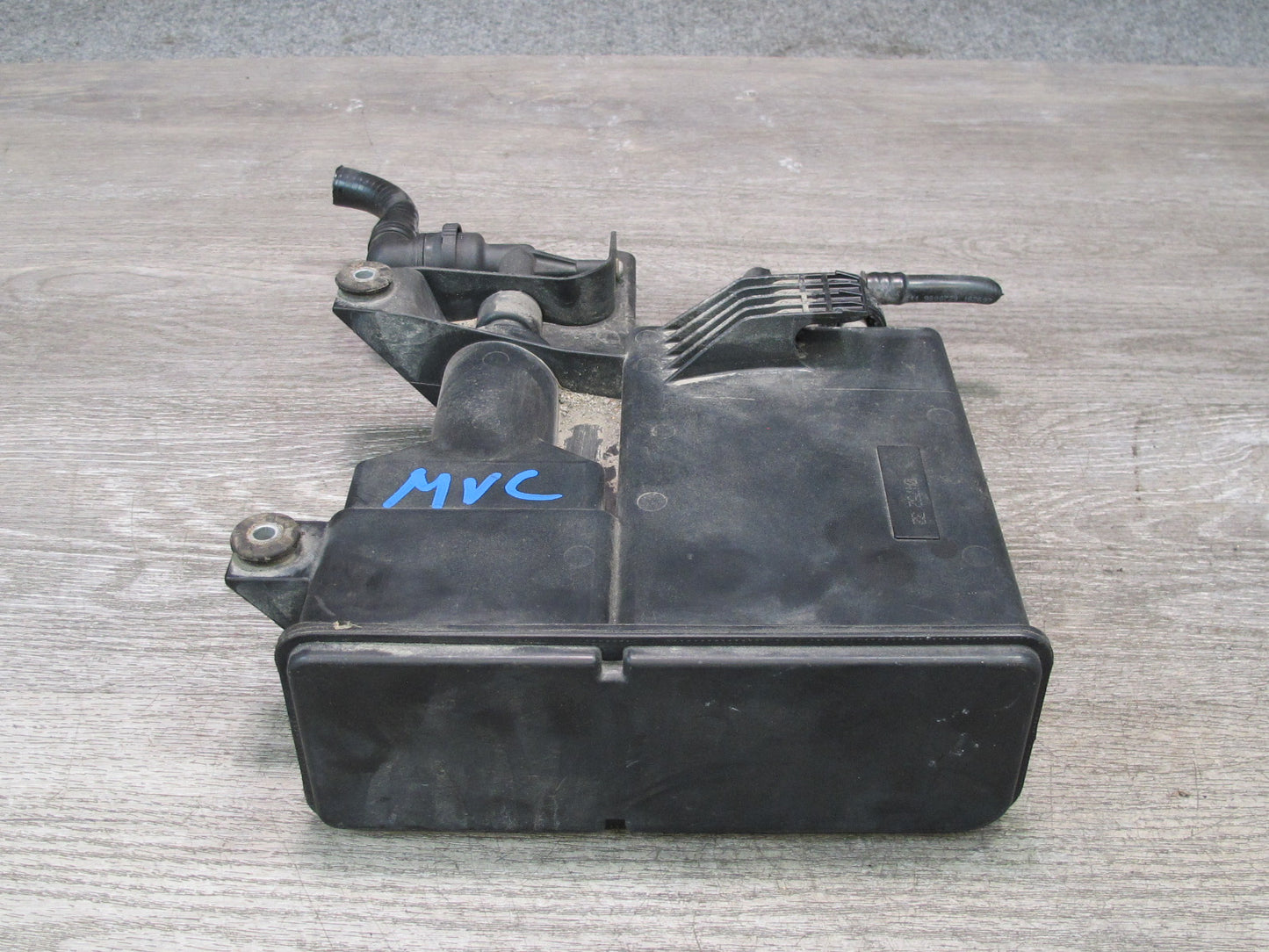11-15 Mini Cooper R61 R60 Fuel Evap Vapor Charcoal Canister 9803304 OEM