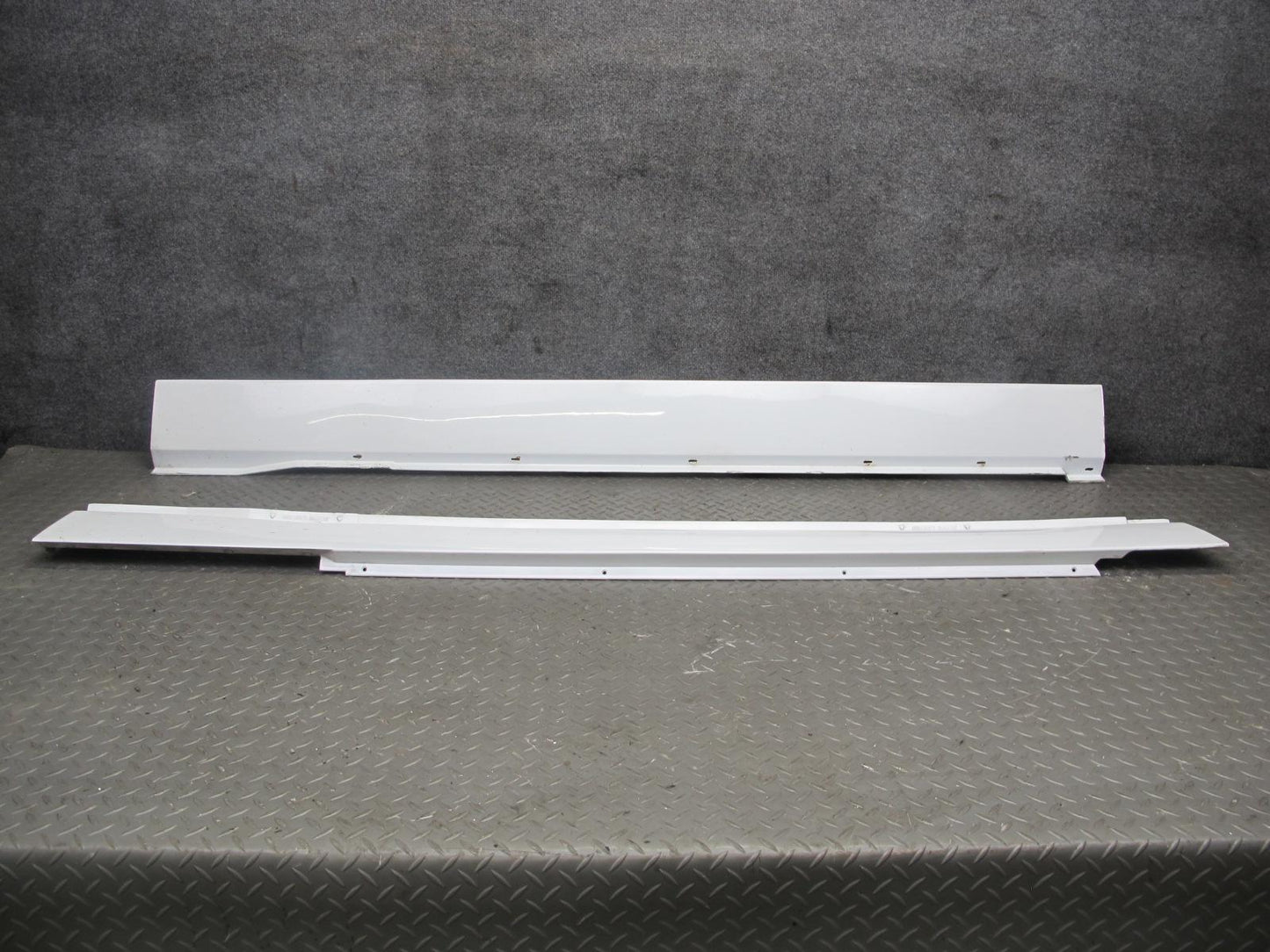 84-96 Chevrolet Corvette C4 Left & Right Side Skirt Rocker Panel Molding Set OEM