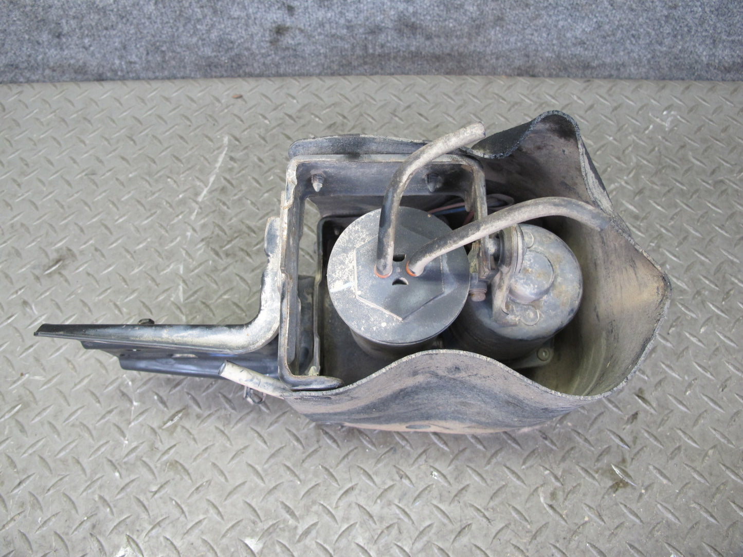 2011-2020 Infiniti QX56 QX80 Suspension Air Ride Compressor Pump Assembly