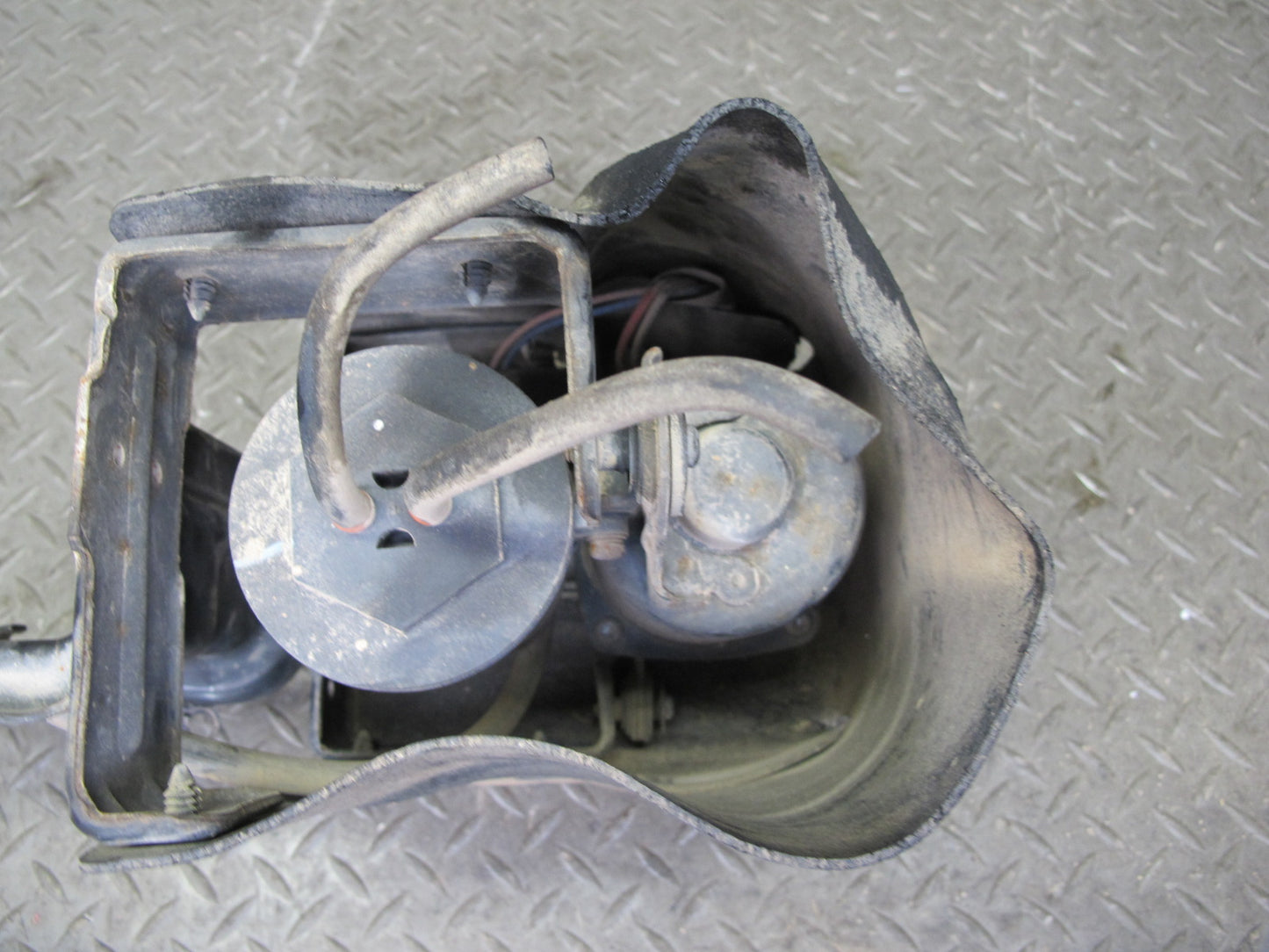 2011-2020 Infiniti QX56 QX80 Suspension Air Ride Compressor Pump Assembly