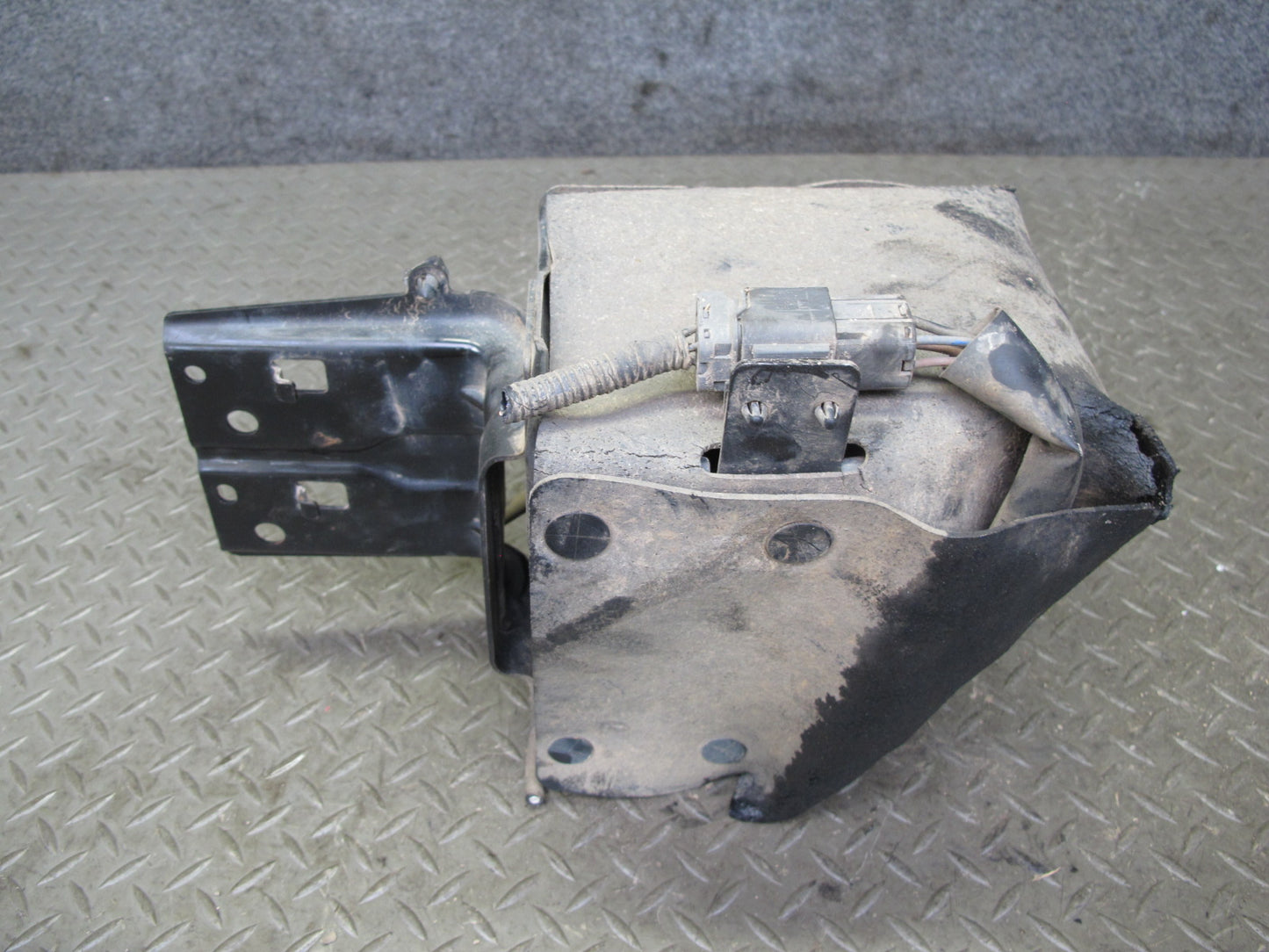 2011-2020 Infiniti QX56 QX80 Suspension Air Ride Compressor Pump Assembly