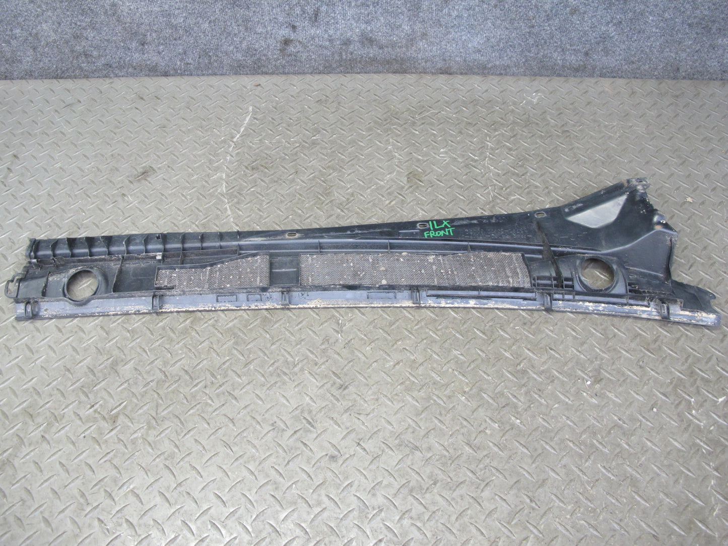 1998-2007 Lexus J100 LX470 Front Windshield Left & Right Vent Cowl Seal Set