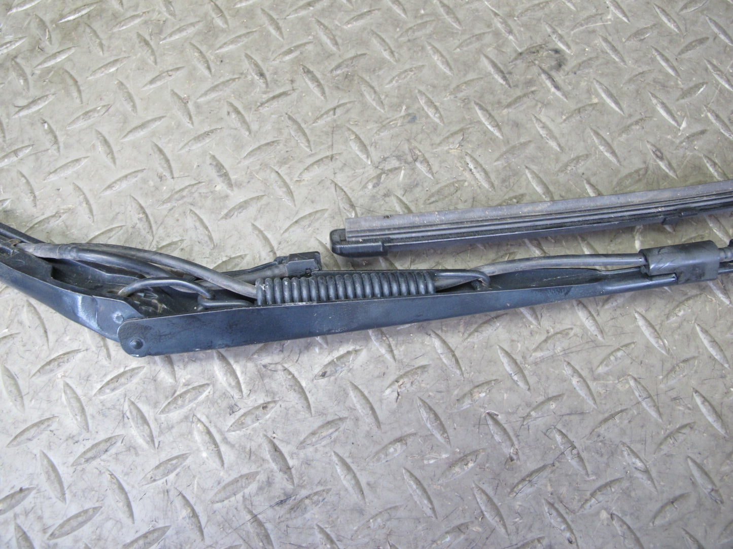97-04 Chevrolet Corvette C5 Set of 2 Left Right Windshield Wiper Arm w Blade OEM
