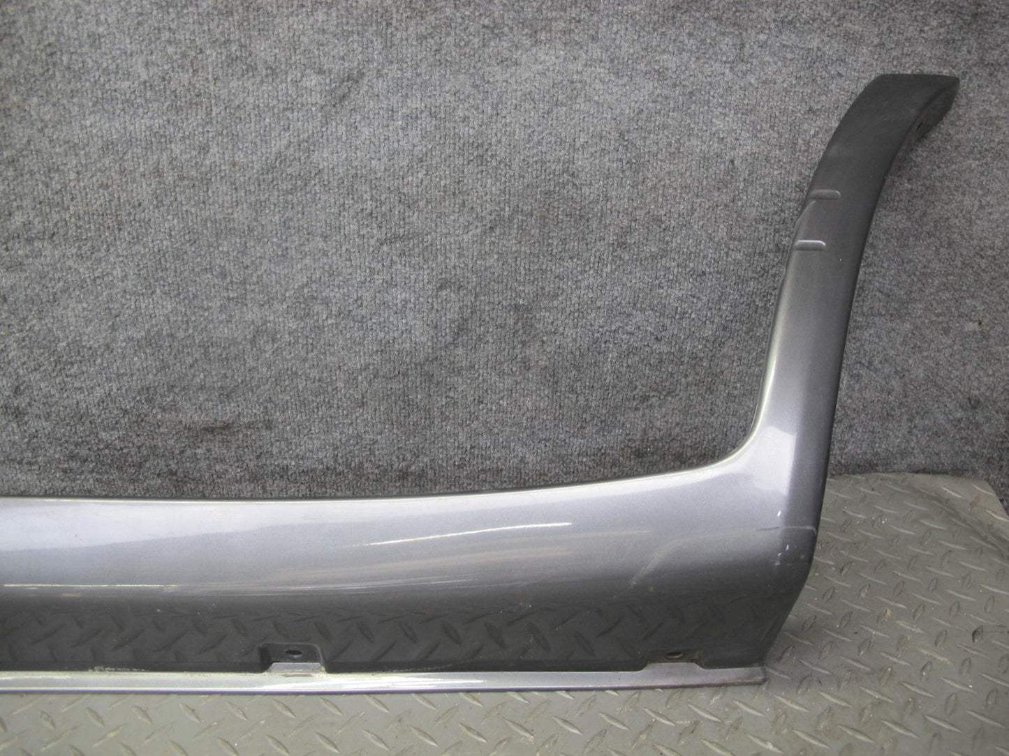 1998-2002 Lexus J100 LX470 Left & Right Side Rocker Panel Trim Molding Set of 2