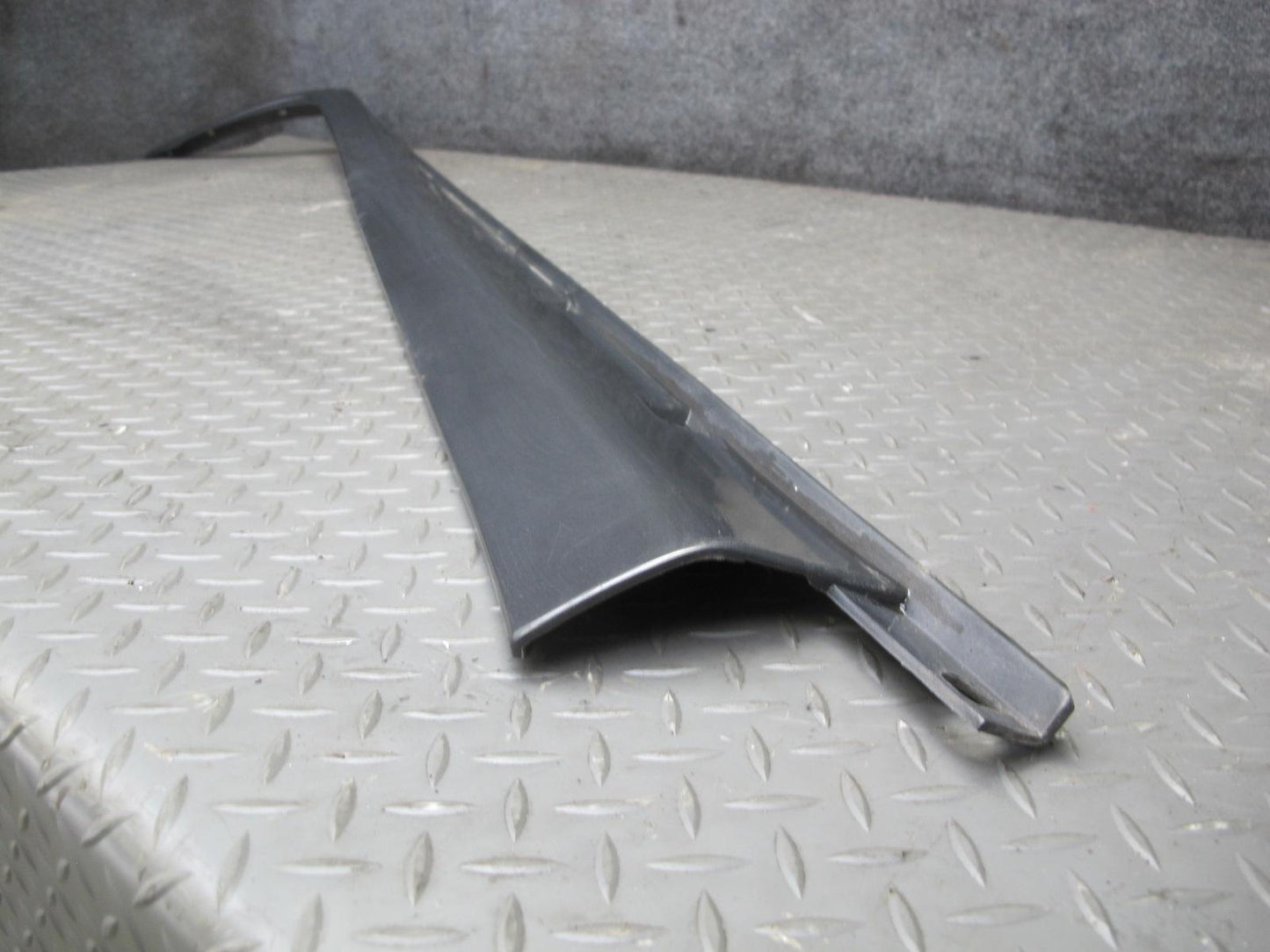 1998-2002 Lexus J100 LX470 Left & Right Side Rocker Panel Trim Molding Set of 2