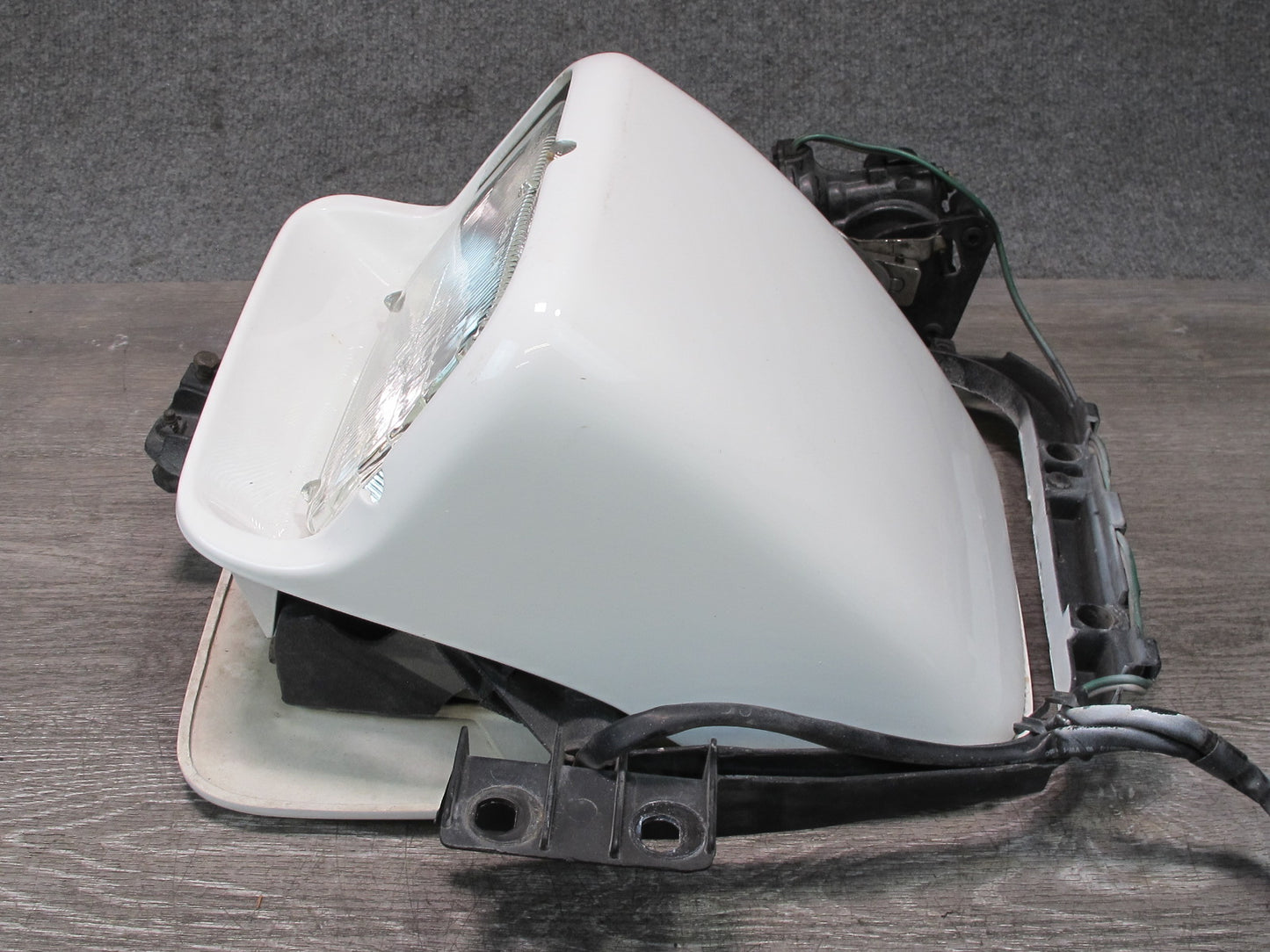 91-96 Chevrolet Corvette C4 Front Left POP UP Headlight Motor Cover Assy OEM