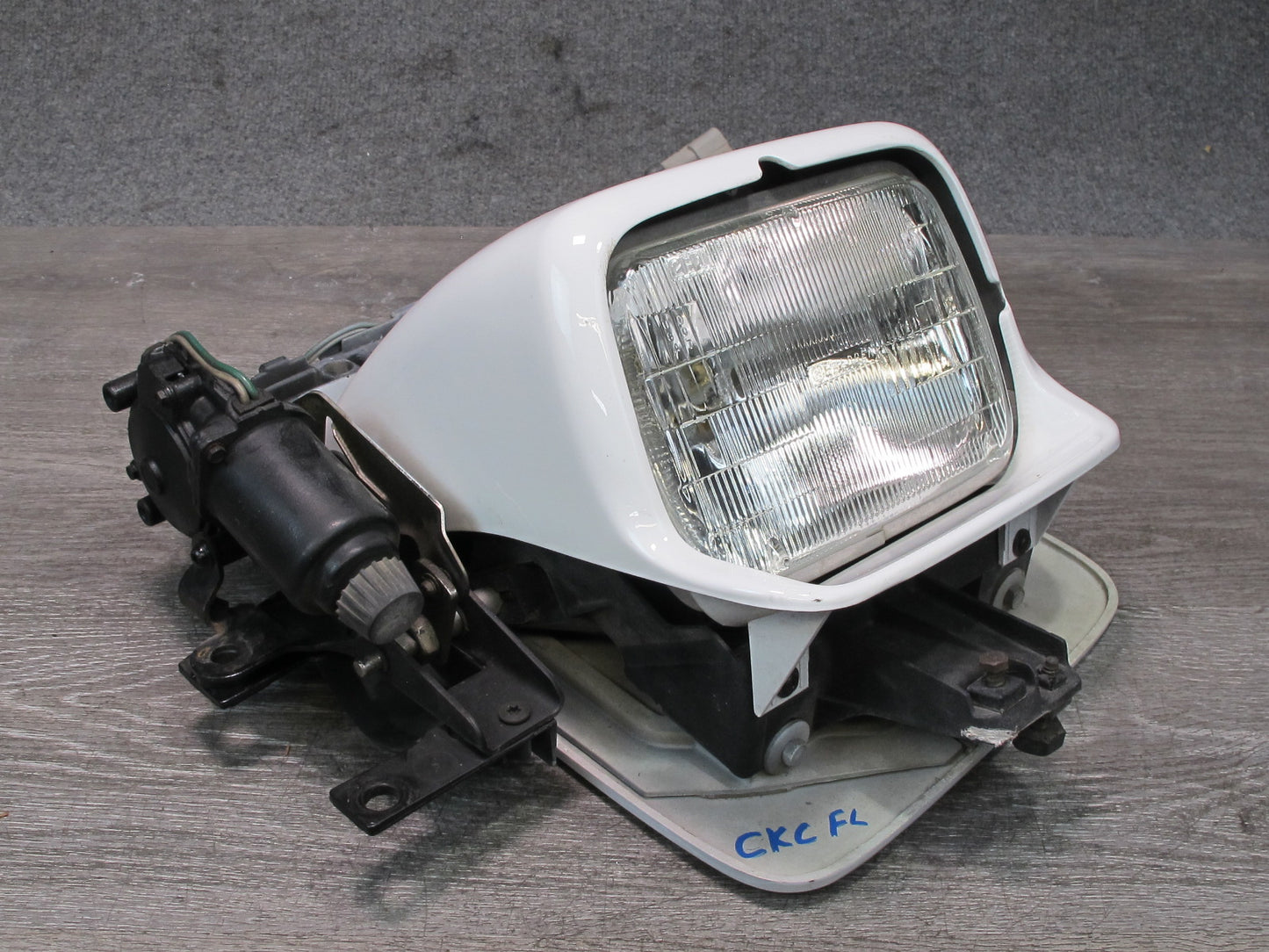 91-96 Chevrolet Corvette C4 Front Left POP UP Headlight Motor Cover Assy OEM