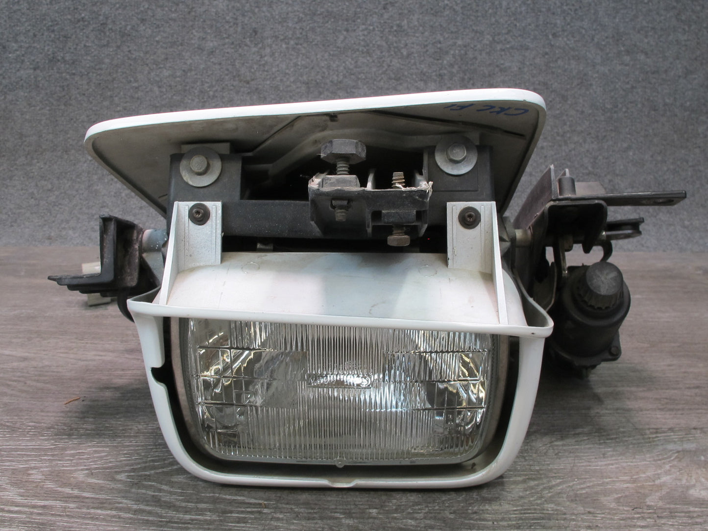 91-96 Chevrolet Corvette C4 Front Left POP UP Headlight Motor Cover Assy OEM