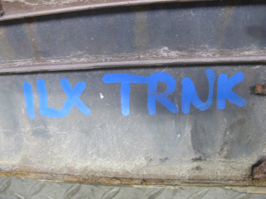 1998-2002 Lexus LX470 Rear Right Left Fender Quarter Trunk Molding Panel Set