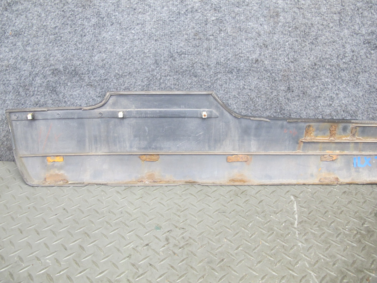 1998-2002 Lexus LX470 Rear Right Left Fender Quarter Trunk Molding Panel Set