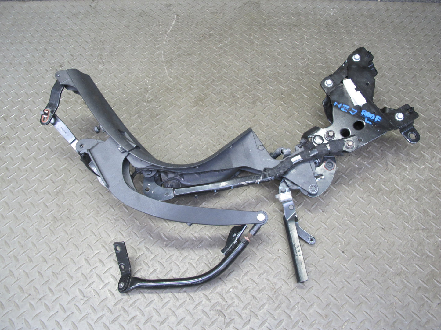 10-19 Nissan 370Z Z34 Convertible Left Soft TOP Roof Lift Hinge OEM