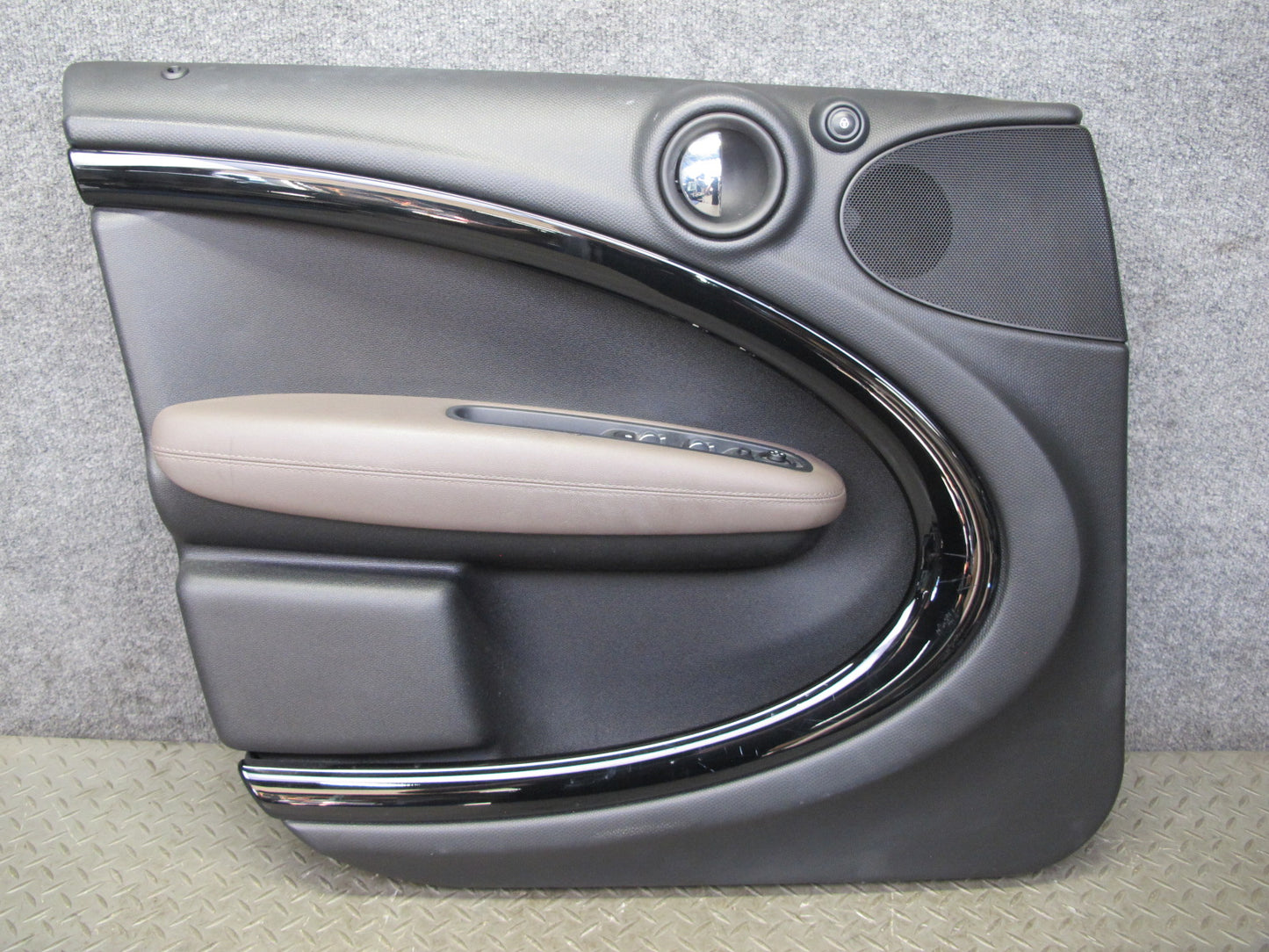 14-15 Mini Cooper S R60 Countryman Set of 2 Front Door Interior Trim Panel OEM