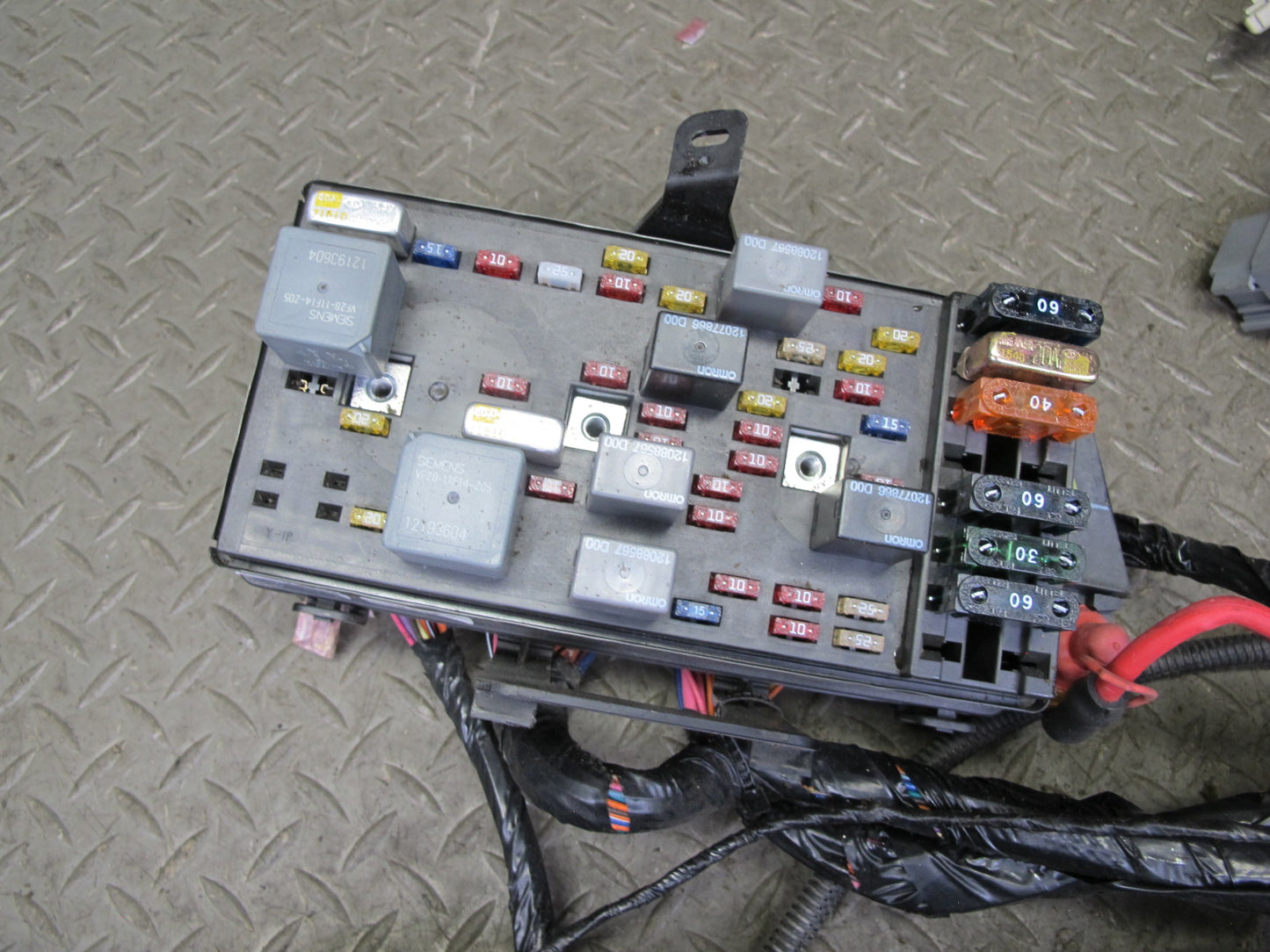 1998 Chevrolet Corvette C5 Hatch A/T Interior Wire Wiring Harness w Fuse Box OEM