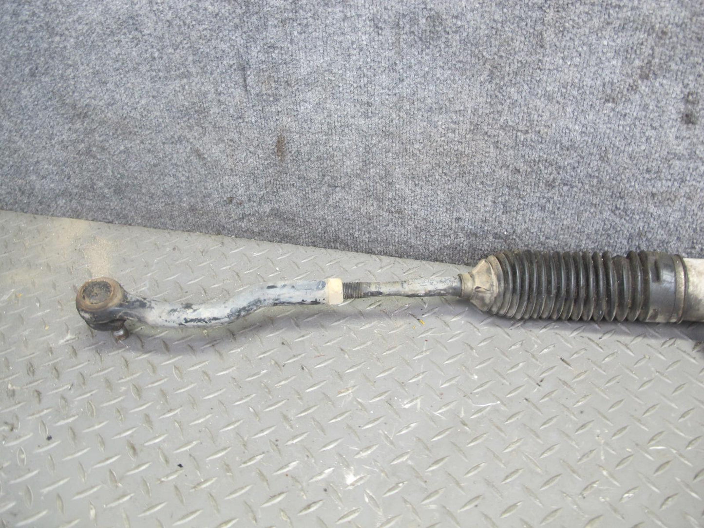 2011-2020 Infiniti QX56 QX80 RWD Power Steering Rack AND Pinion Gear Assembly