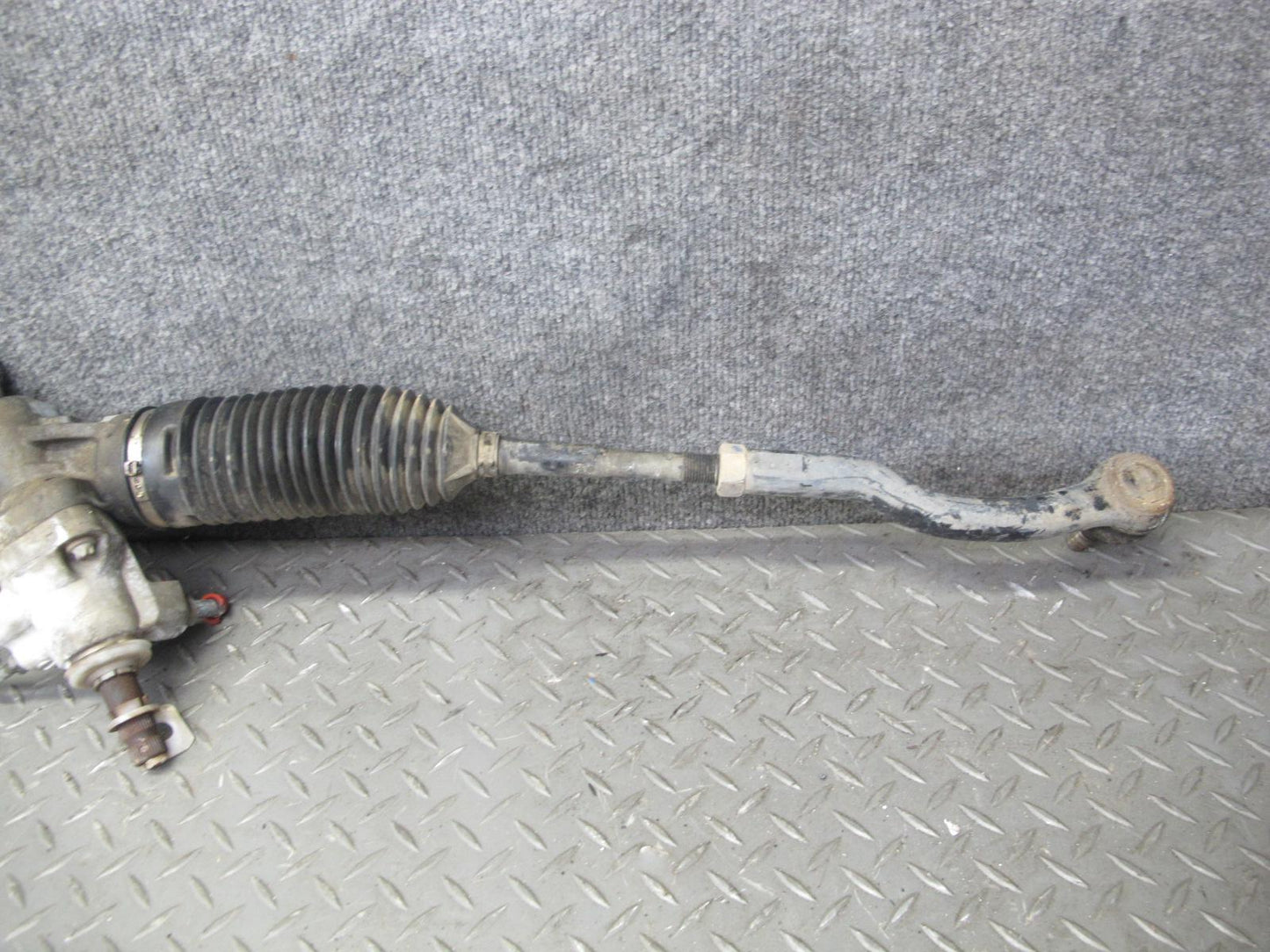 2011-2020 Infiniti QX56 QX80 RWD Power Steering Rack AND Pinion Gear Assembly