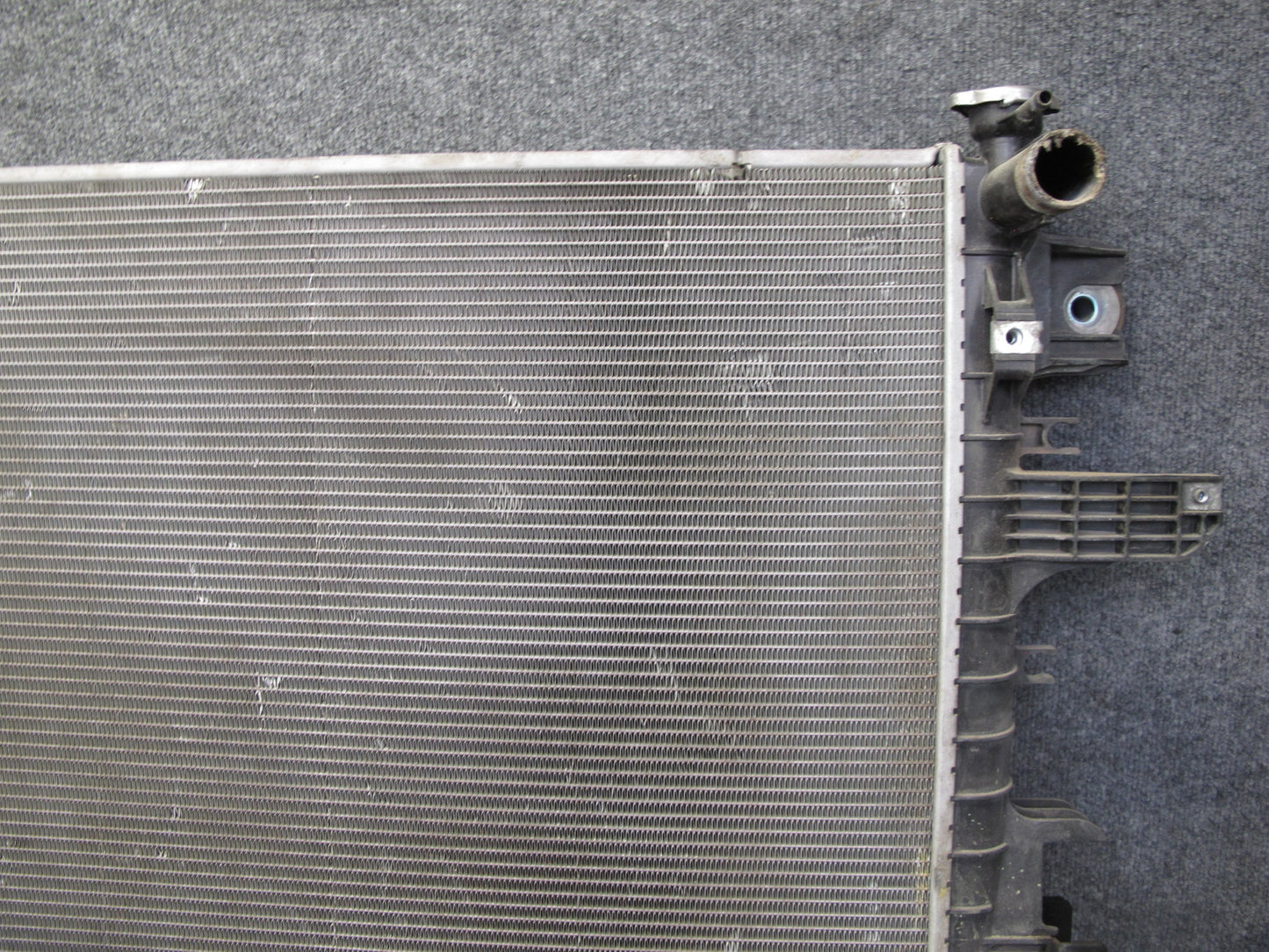 2011-2020 Infiniti QX56 QX80 5.6L V8 Engine Motor Cooling Radiator