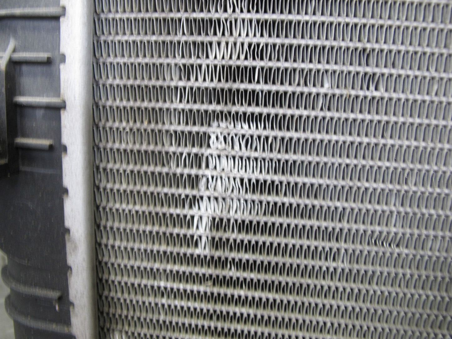 2011-2020 Infiniti QX56 QX80 5.6L V8 Engine Motor Cooling Radiator