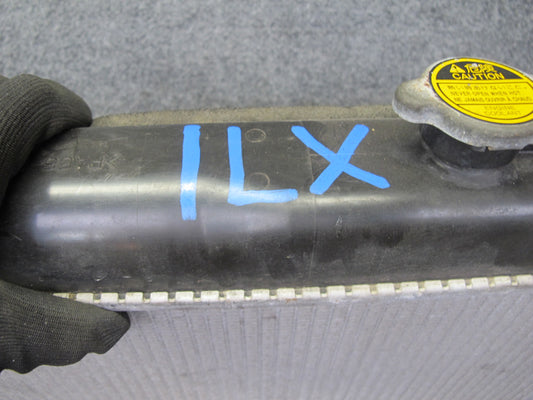 1998-2002 Lexus J100 LX470 4.7L Engine Motor Cooling Radiator