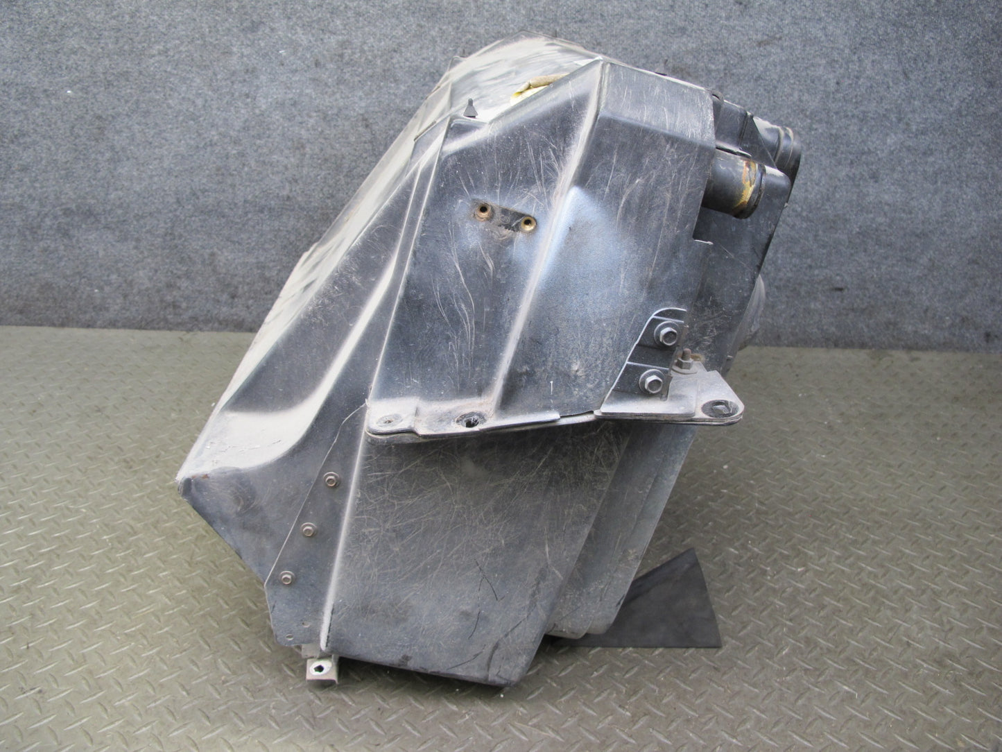 90-93 Chevrolet Corvette C4 A/T Engine Radiator AC Condenser Fan Shroud Assy OEM