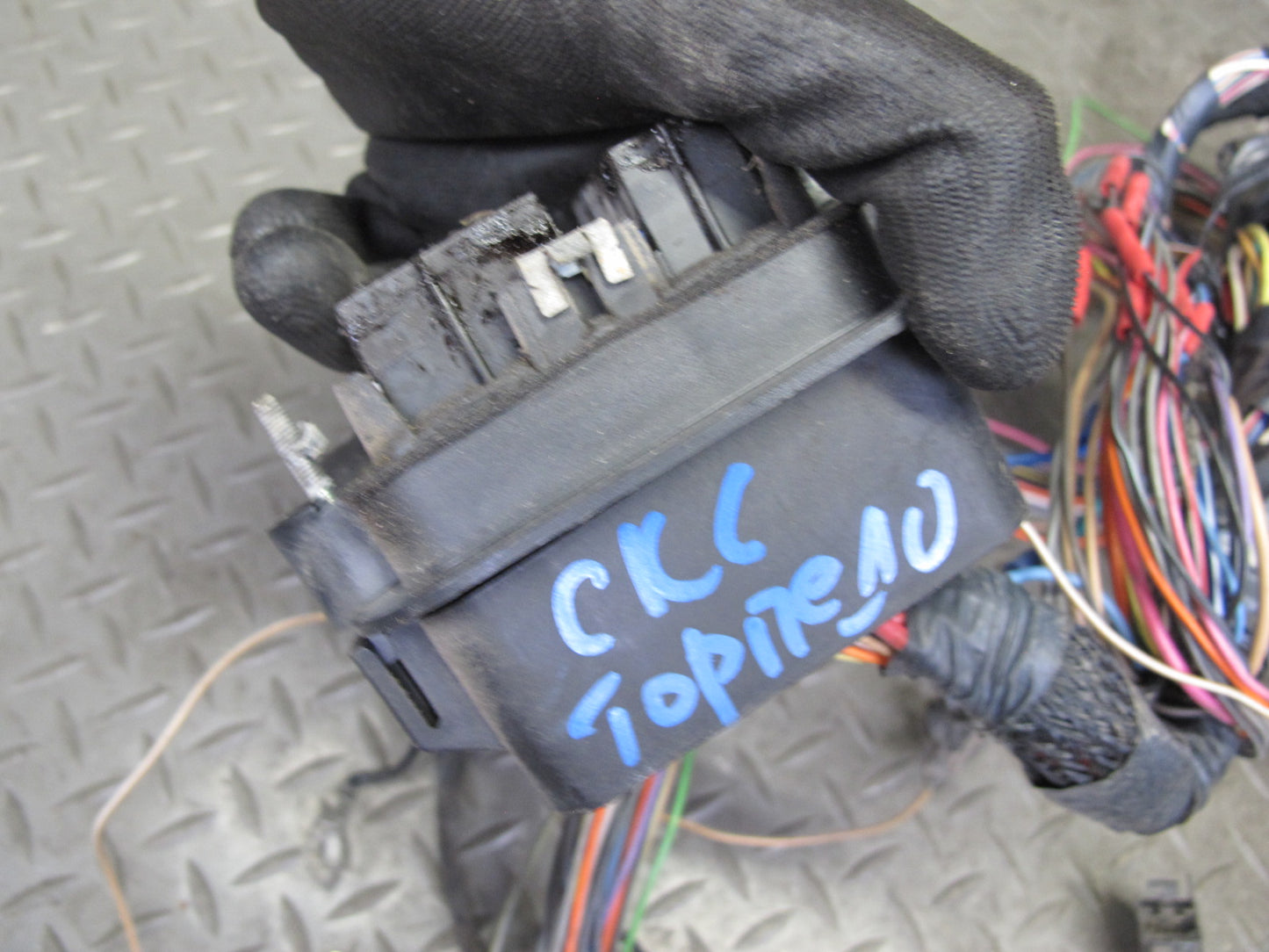 1991 Chevrolet Corvette C4 Coupe A/T Dash Wire Wiring Harness w Fuse Box OEM