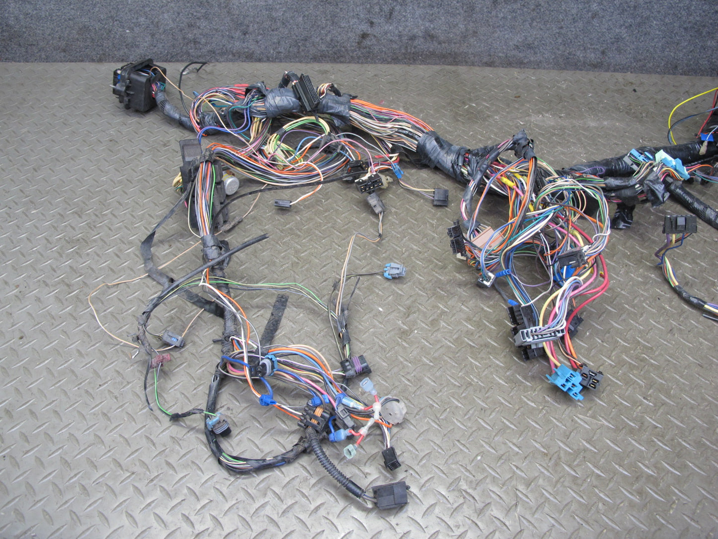 1991 Chevrolet Corvette C4 Coupe A/T Dash Wire Wiring Harness w Fuse Box OEM
