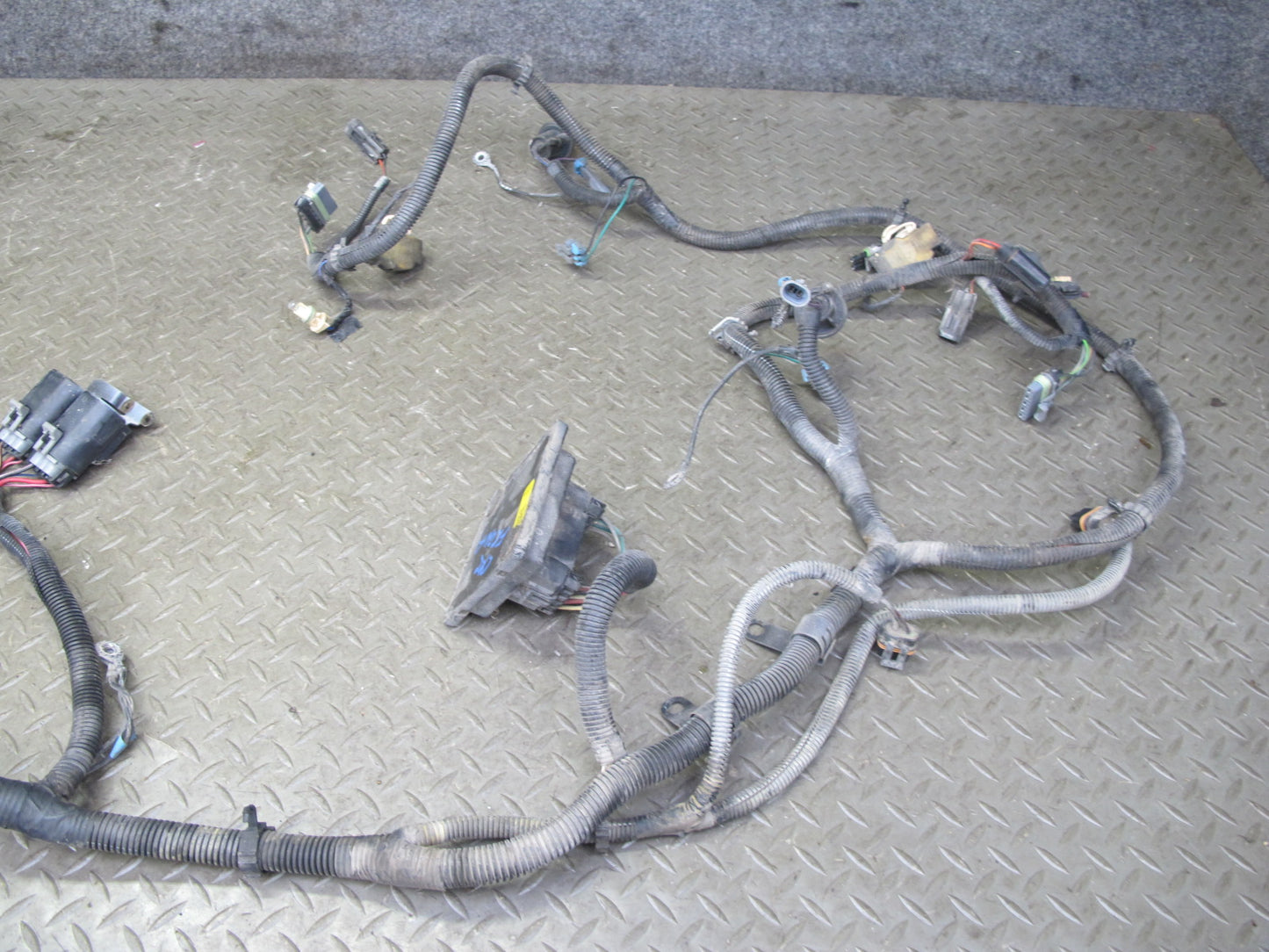 1991 Chevrolet Corvette C4 Front Bumper Headlight Wire Wiring Harness OEM