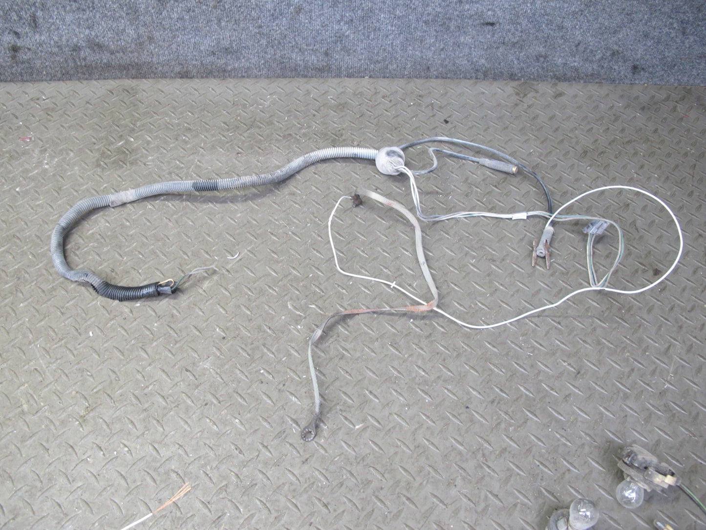 1991 Chevrolet Corvette C4 Rear Bumper Tail Light Wire Wiring Harness OEM