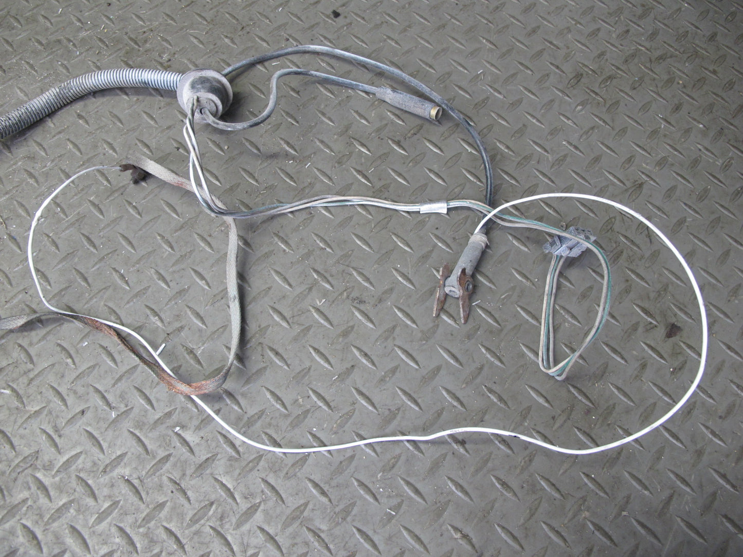 1991 Chevrolet Corvette C4 Rear Bumper Tail Light Wire Wiring Harness OEM