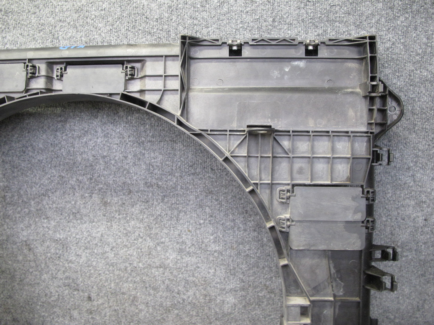 2011-2020 Infiniti QX56 QX80 5.6L V8 Engine Motor Cooling Radiator Shroud